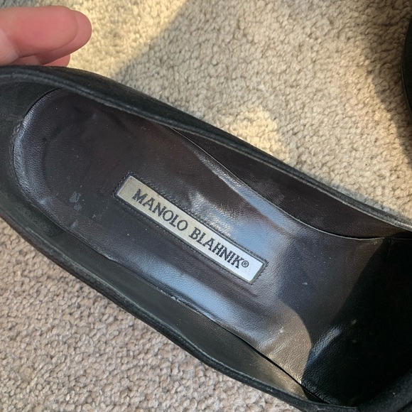 Vintage Manolo Blahnik suede pumps - Picture 8 of 10